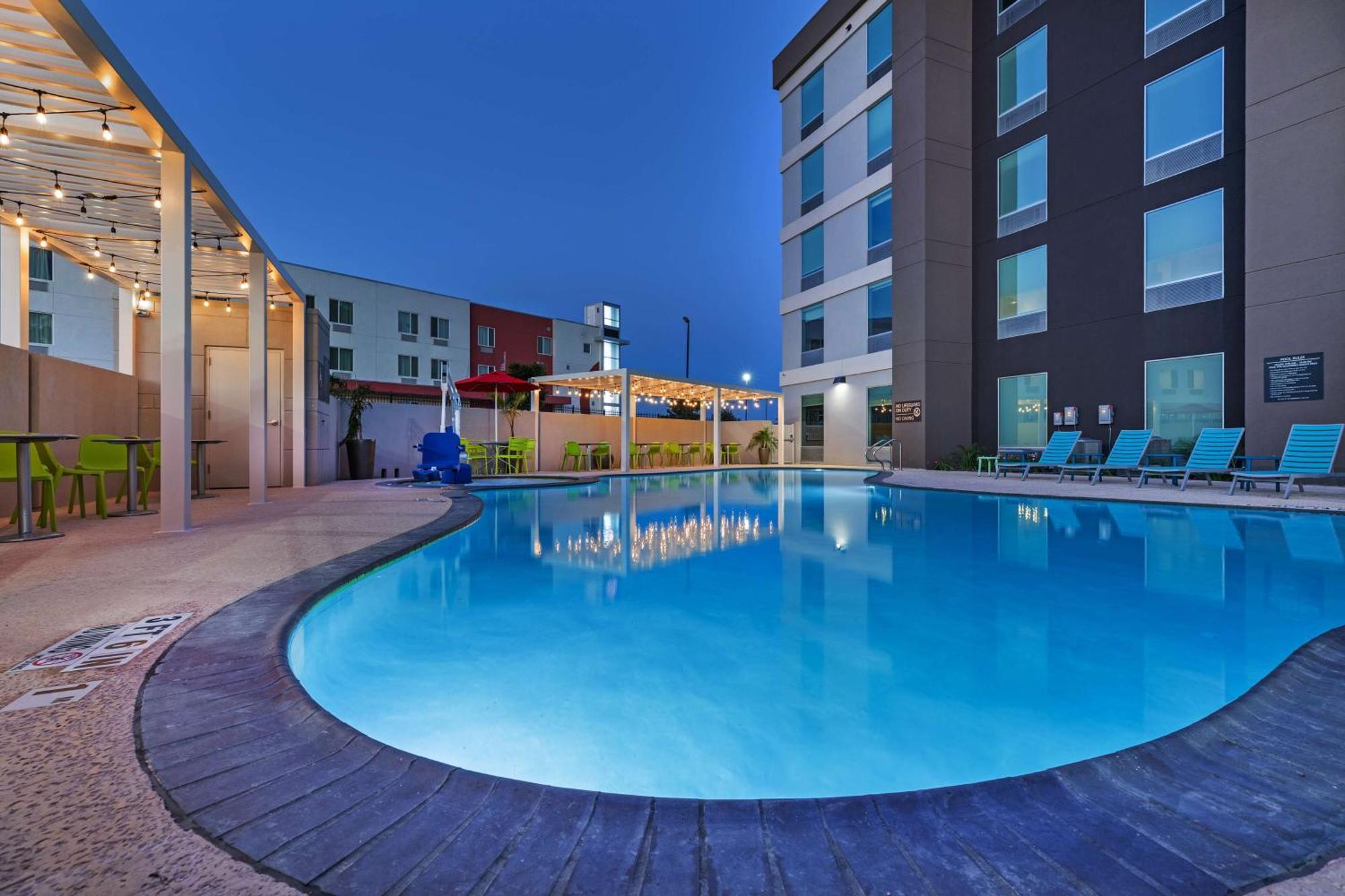 Tru By Hilton Laredo Airport Area, Tx Hotel Kültér fotó